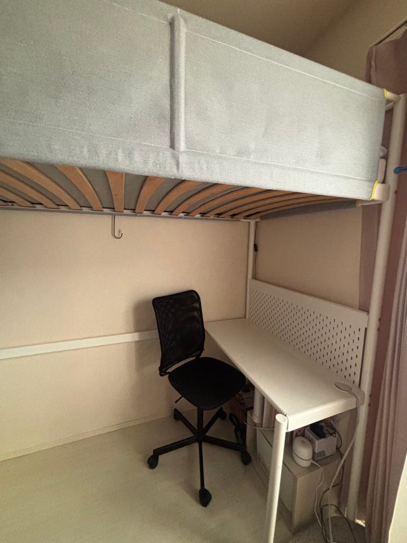 【送料込み】IKEA ロフトベッド・デスク付き　VITVAL