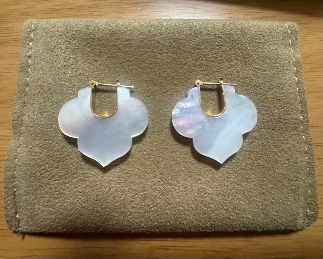 talkative トーカティブ　クレスト　ピアス