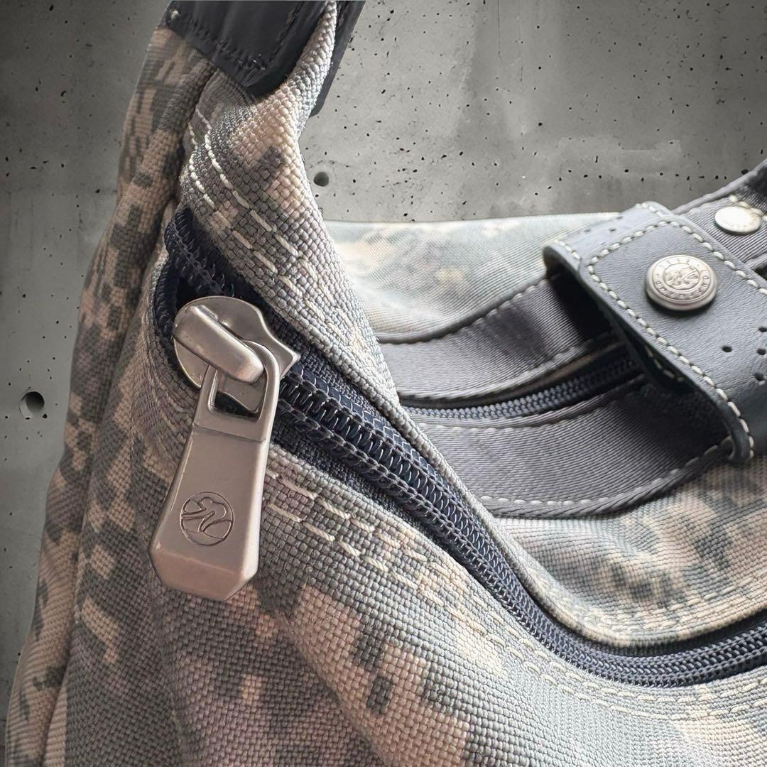 激レア　ロンシャン LONGCHAMP 迷彩柄 ボストンバッグ カーキ グレー