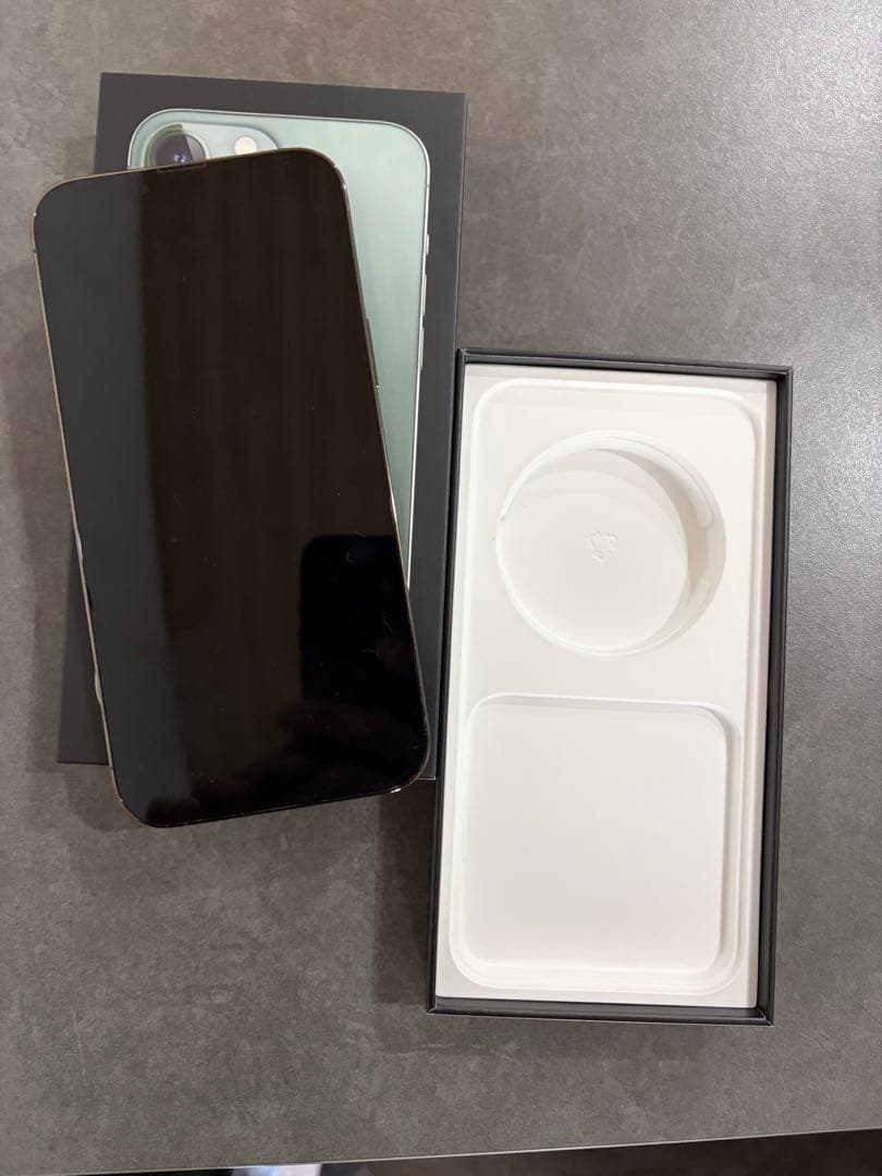 Apple iPhone 13 PRO MAXミッドナイトグリーン 本体