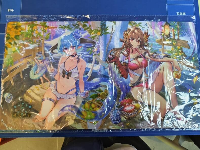 天*羽様 シャドウバースエボルヴ　シーサイドメモリーズプレイマット 海外版