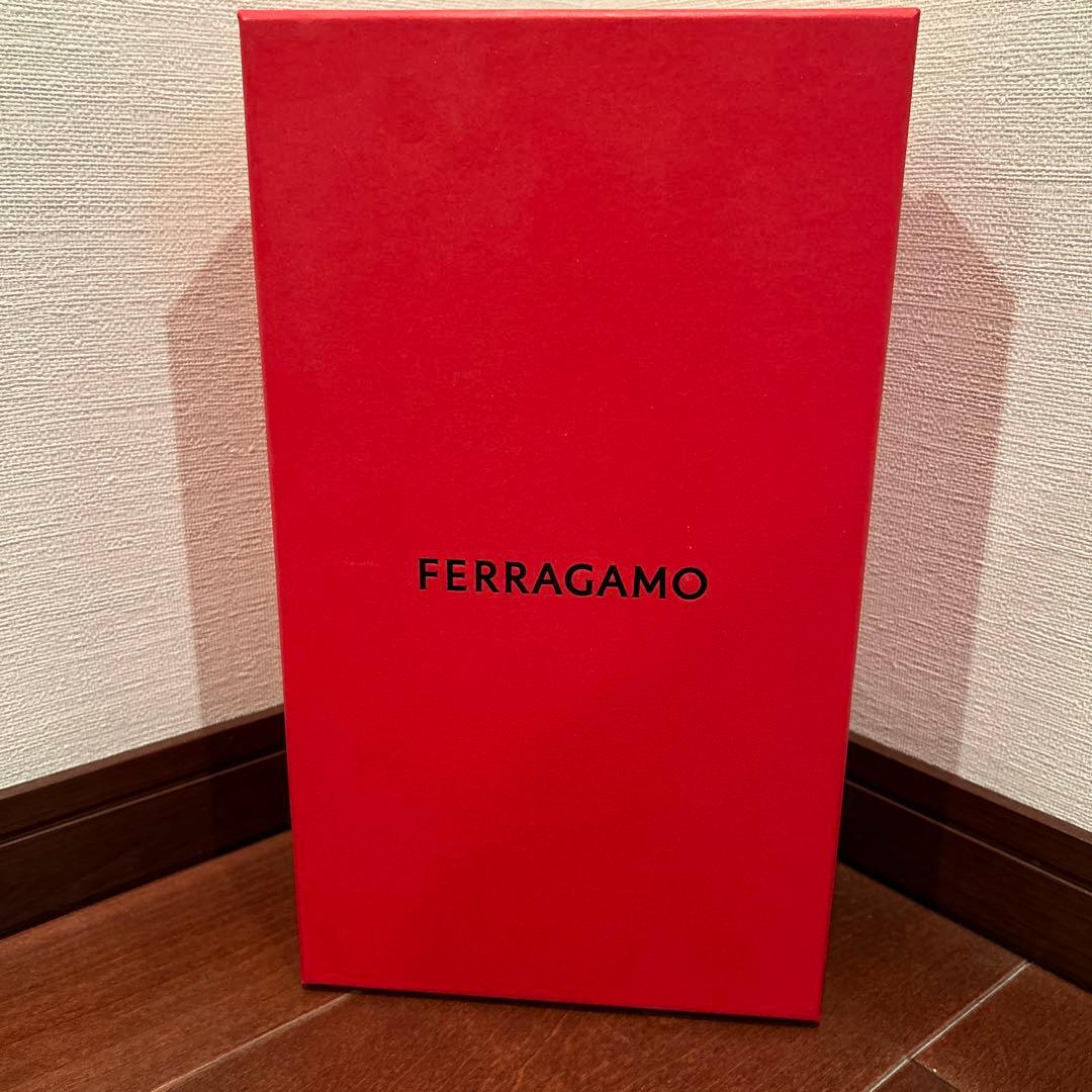 Elena　新品未使用　FERRAGAMO ブラックリボンパンプス