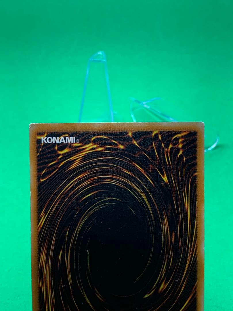 【 レリーフ 初期 】激レア 遊戯王カード 2期 ブラック・マジシャン