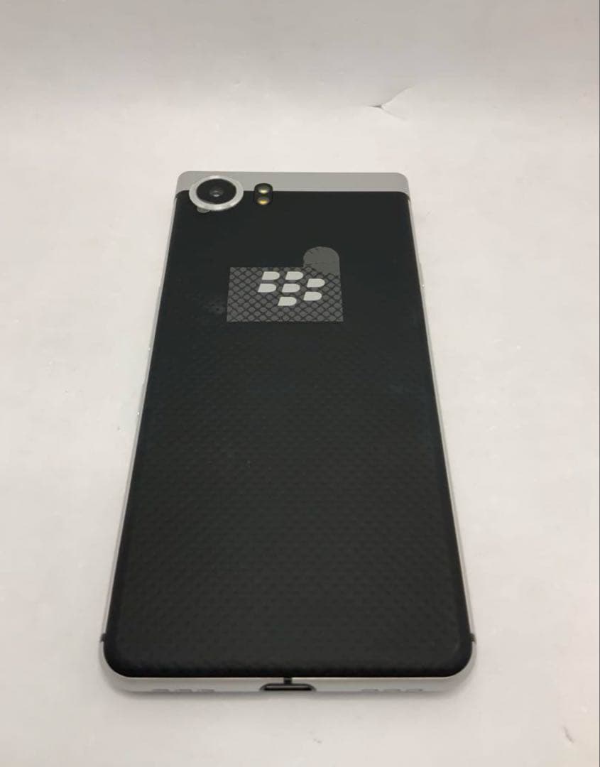 スマートフォン本体 Blackberry Key one BBB100-6 Sliver