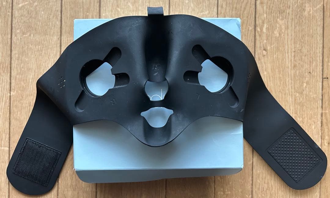 ウェアラブルEMS美顔器 Medi Liftプラス