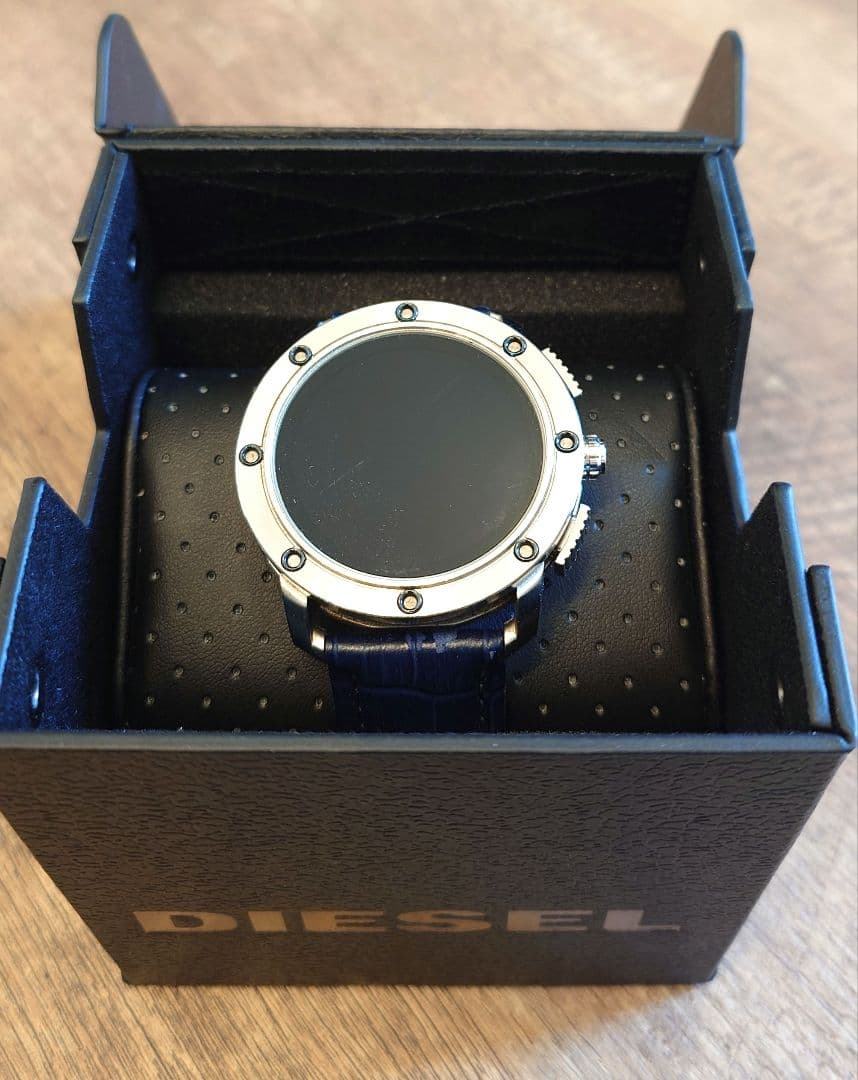 DIESEL スマートウォッチ DZT2014