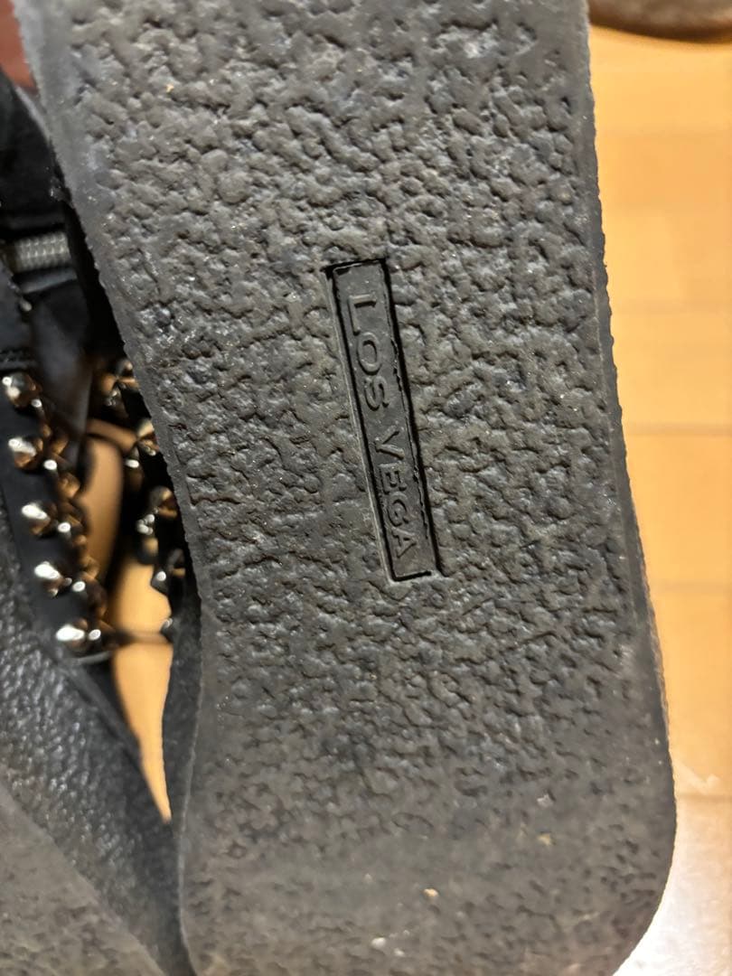 ロスベガ ハイカットスニーカー