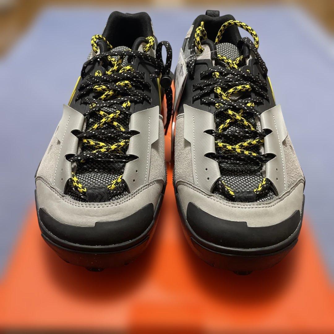 靴 NIKE ZEGAMADOME SP HQ8618 002 sacai