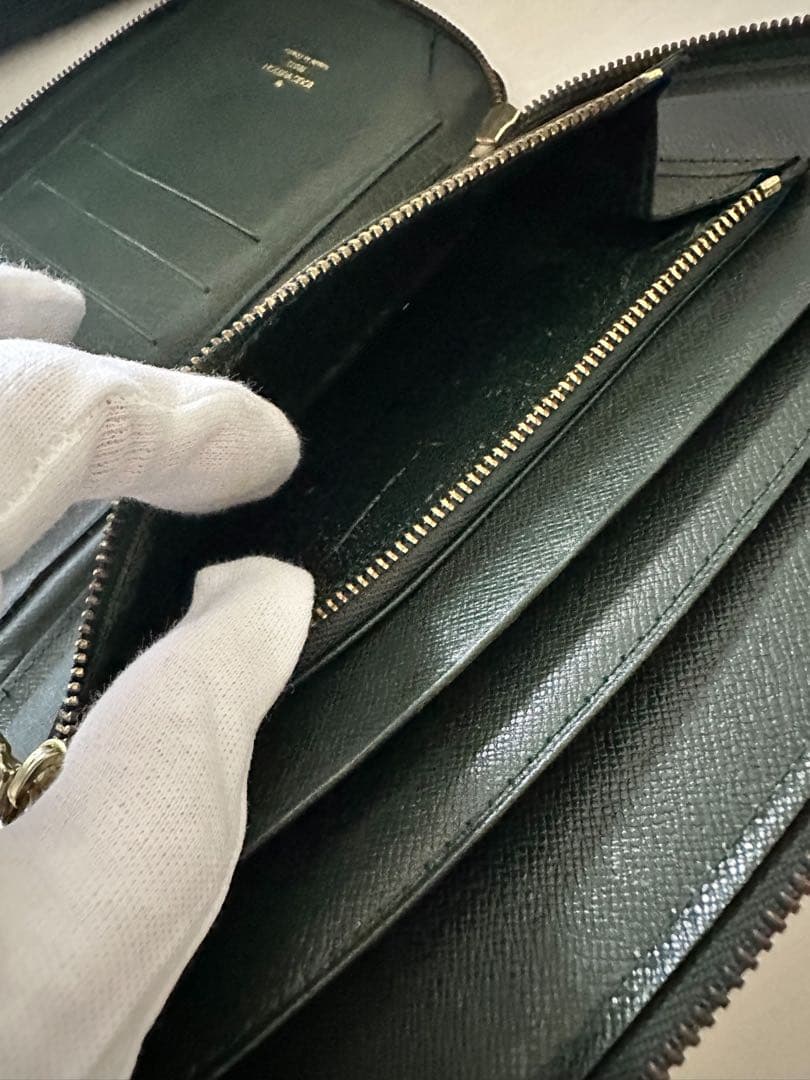 Louis Vuitton ダークグリーン レザー 長財布