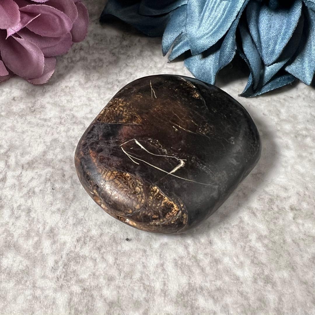 【白玉】皮付き白玉松下老人図吊坠　ペンダントトップ