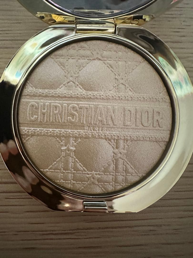 【新品未使用】ディオールスキン フォーエヴァー グロウ ルミナイザー