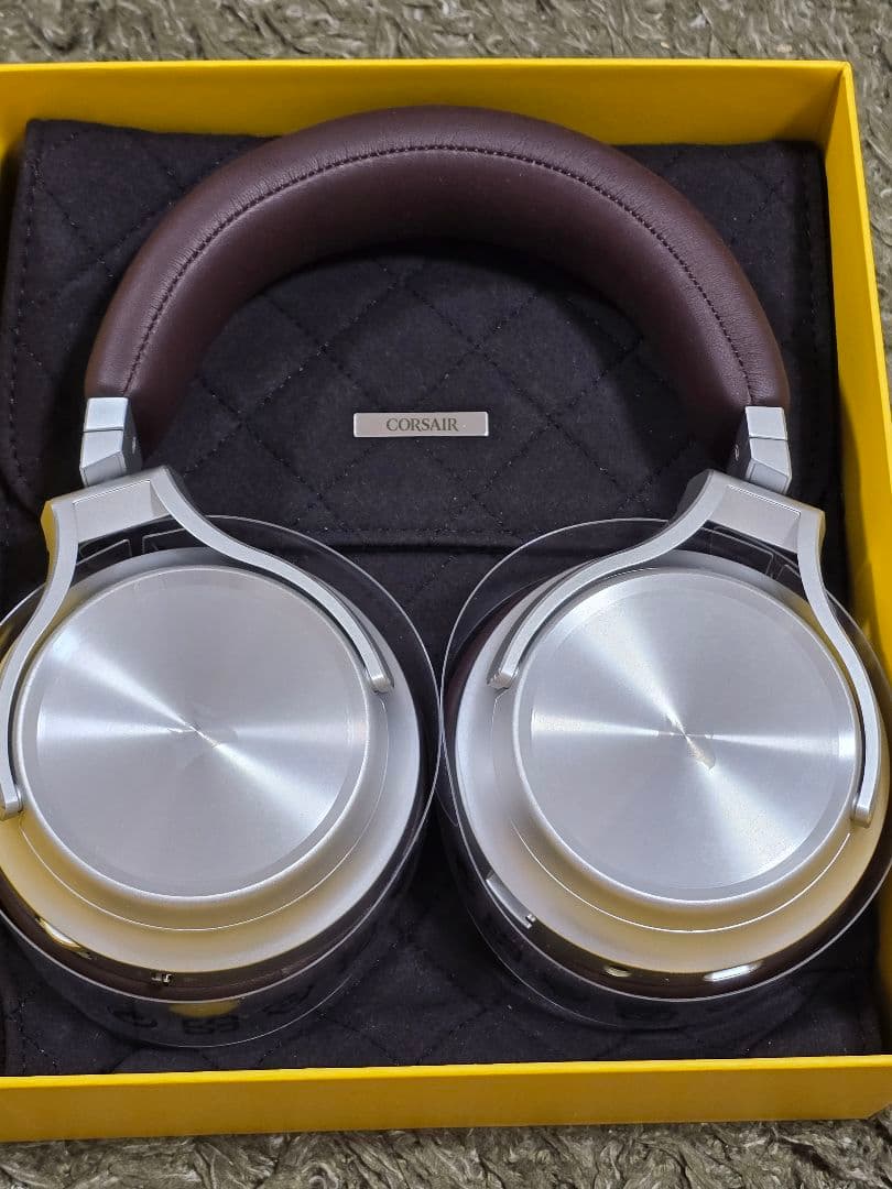 ヘッドホン Corsair VIRTUOSO RGB WIRELESS SEEspresso