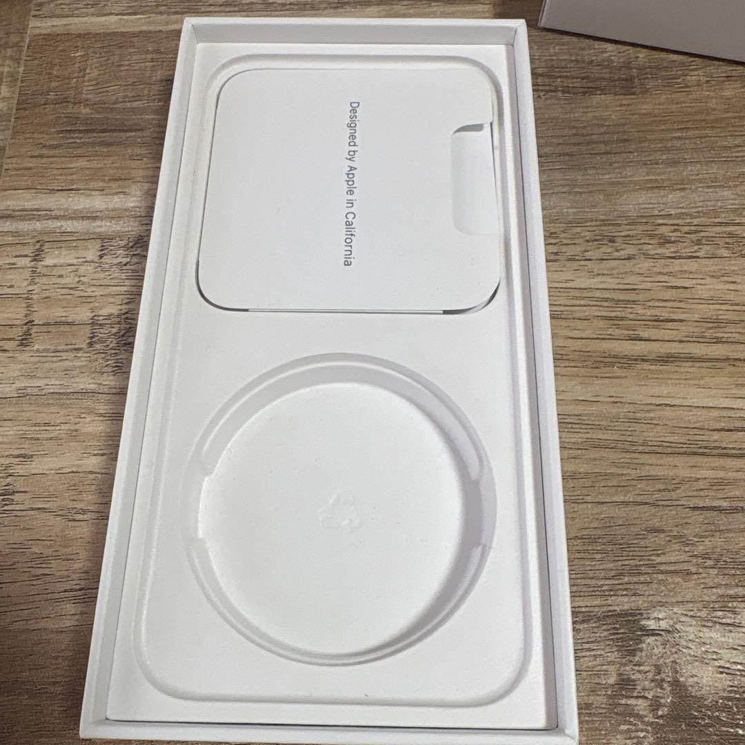 Apple iPhone 13ブラック 本体