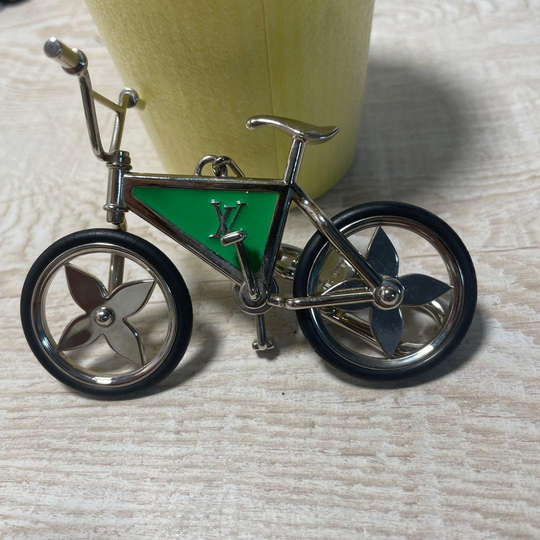 ルイヴィトン ビジュー サック・自転車