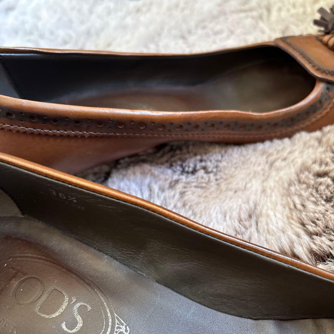 TOD'S トッズ　 ブラウン タッセル付き パンプス　美品　激安