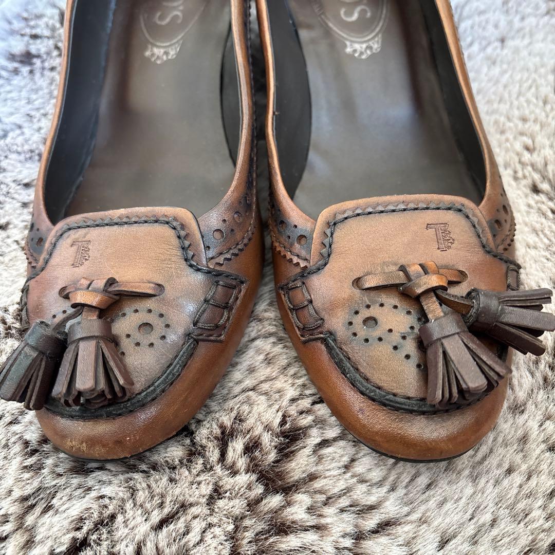TOD'S トッズ　 ブラウン タッセル付き パンプス　美品　激安