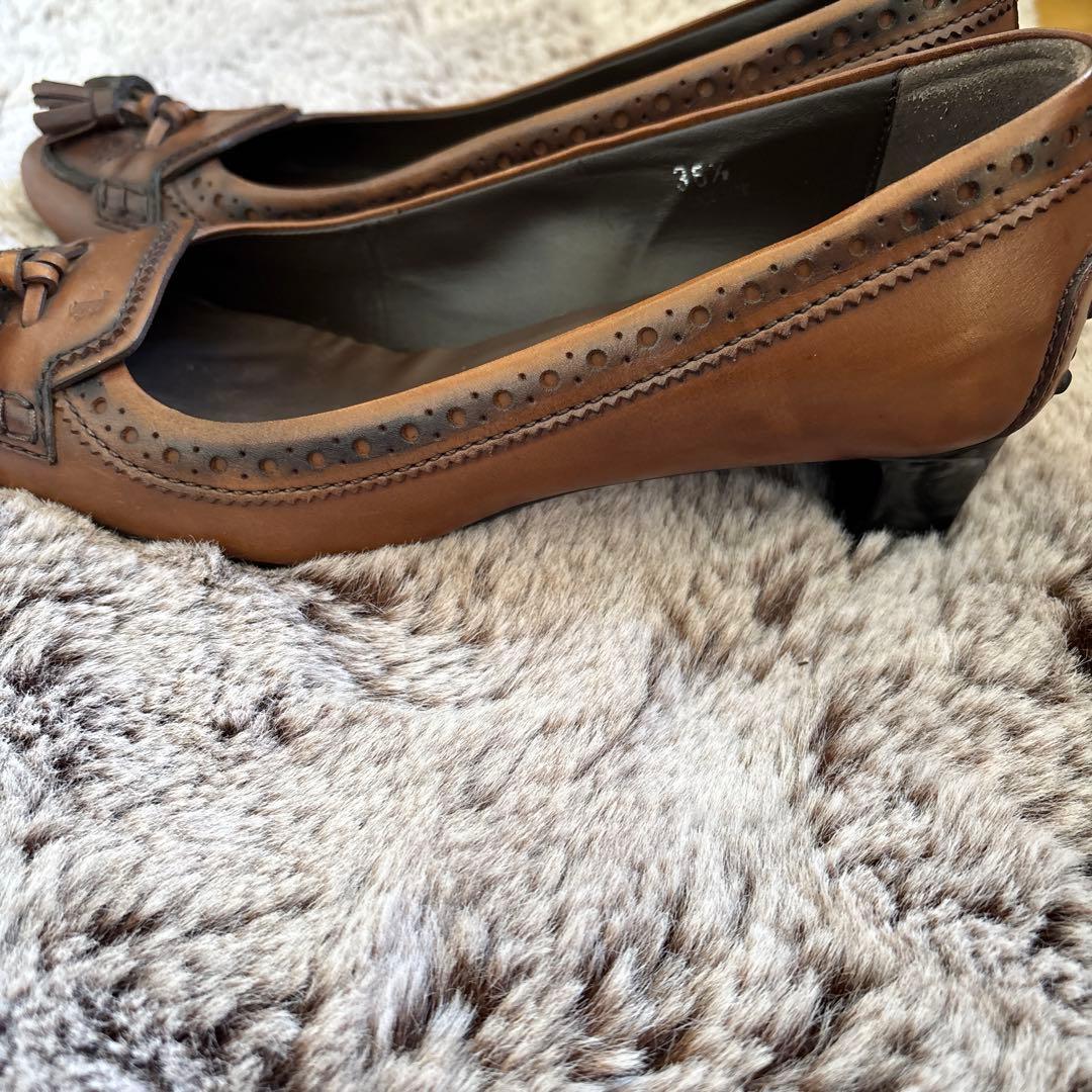 TOD'S トッズ　 ブラウン タッセル付き パンプス　美品　激安