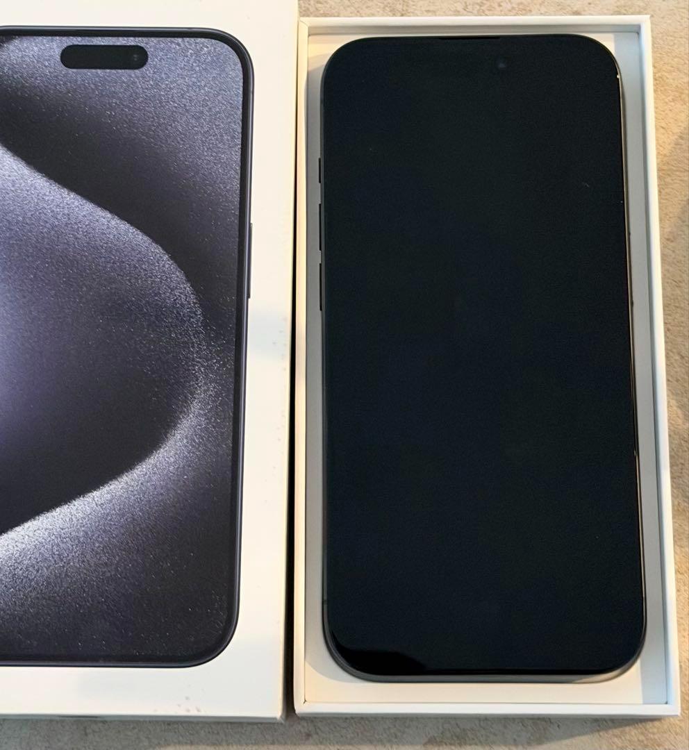美品　Apple iPhone 15 Pro ブルーチタニウム 256GB