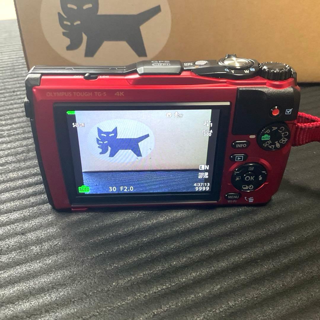 【OLYMPUS オリンパス TG-5 カメラ レッド】オプションパーツ付