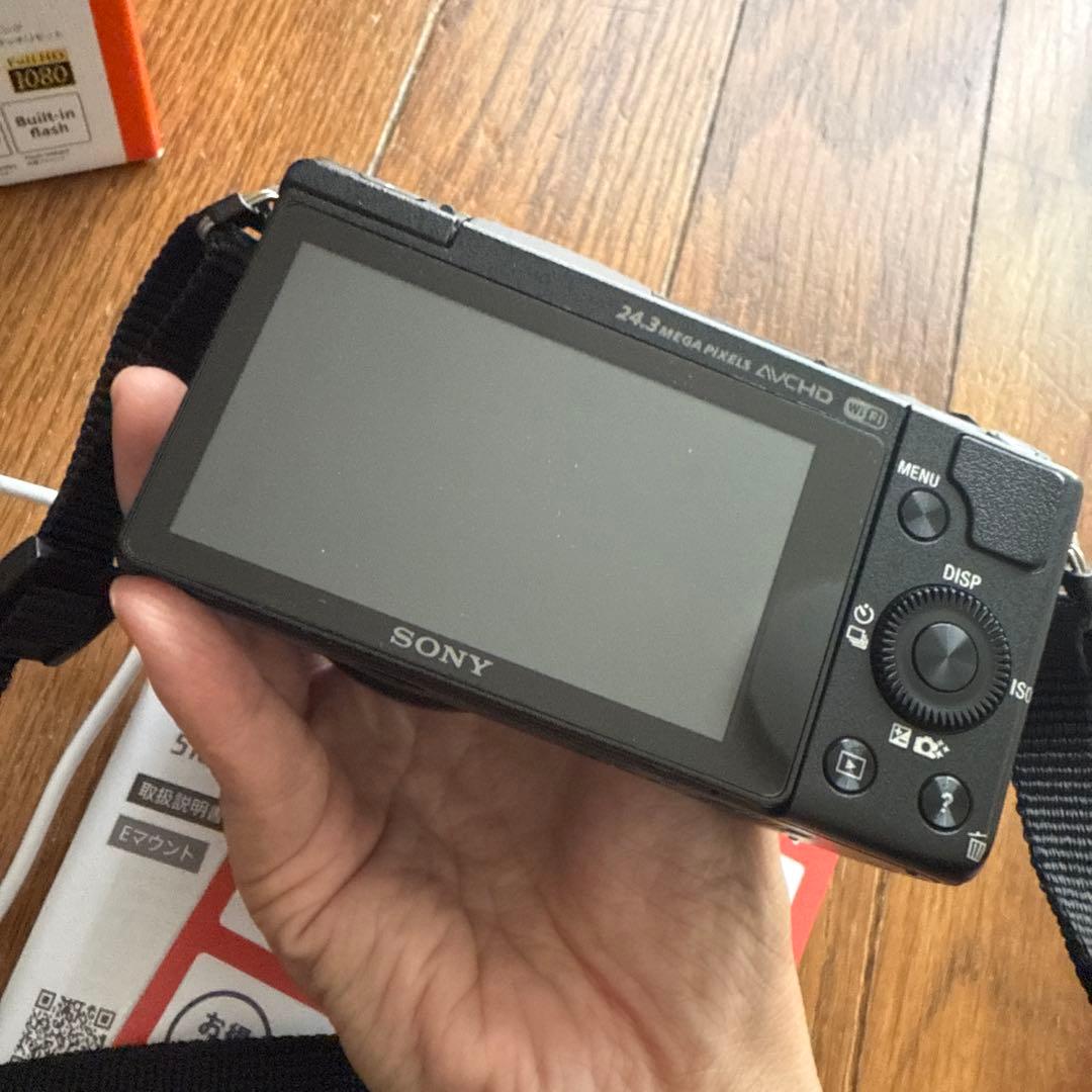 ［最終値下げ］SONY α5100ミラーレス一眼カメラ E 16-50