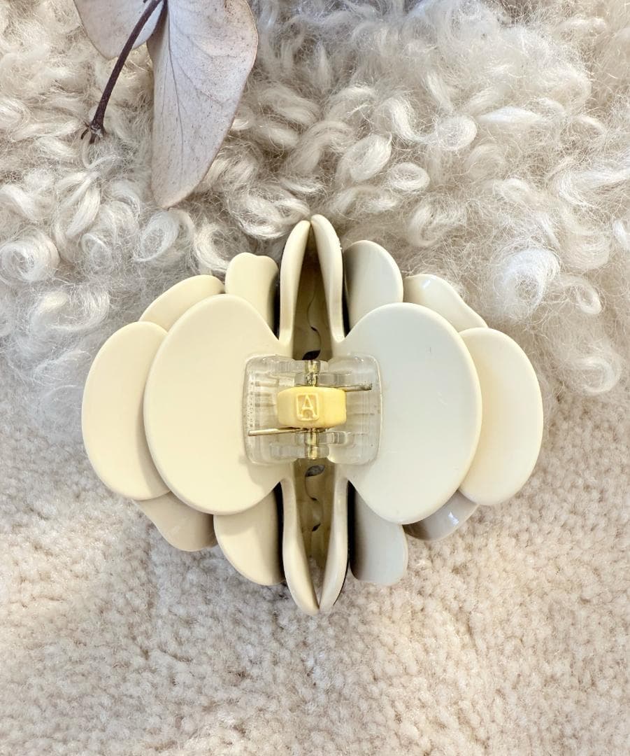 アレクサンドル　ドゥ　パリ　カメリアヘアクリップ　ブラック