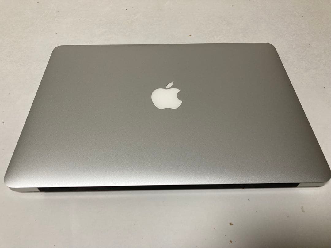Apple MacBook Air 【2012】13インチ 動作確認・初期化済