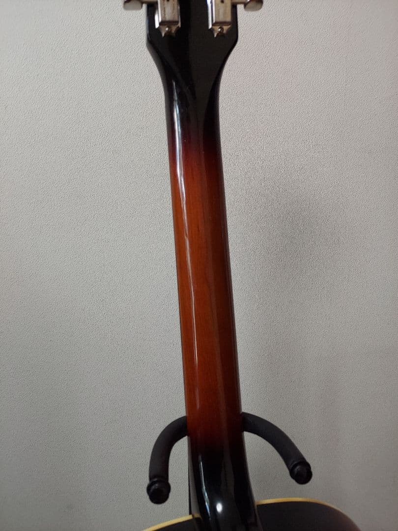 M*C様 ジャパンビンテージGreco W-404BSハードケース J-45コピ