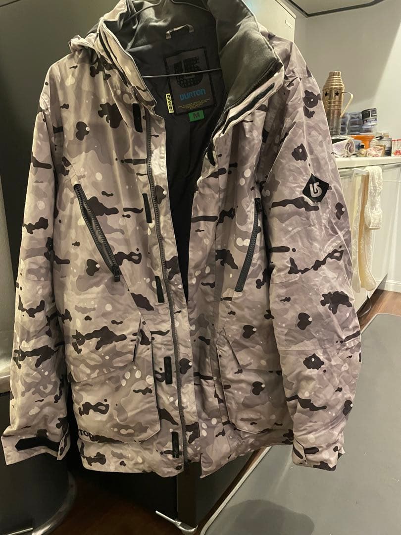 Burton スノボウェア　迷彩
