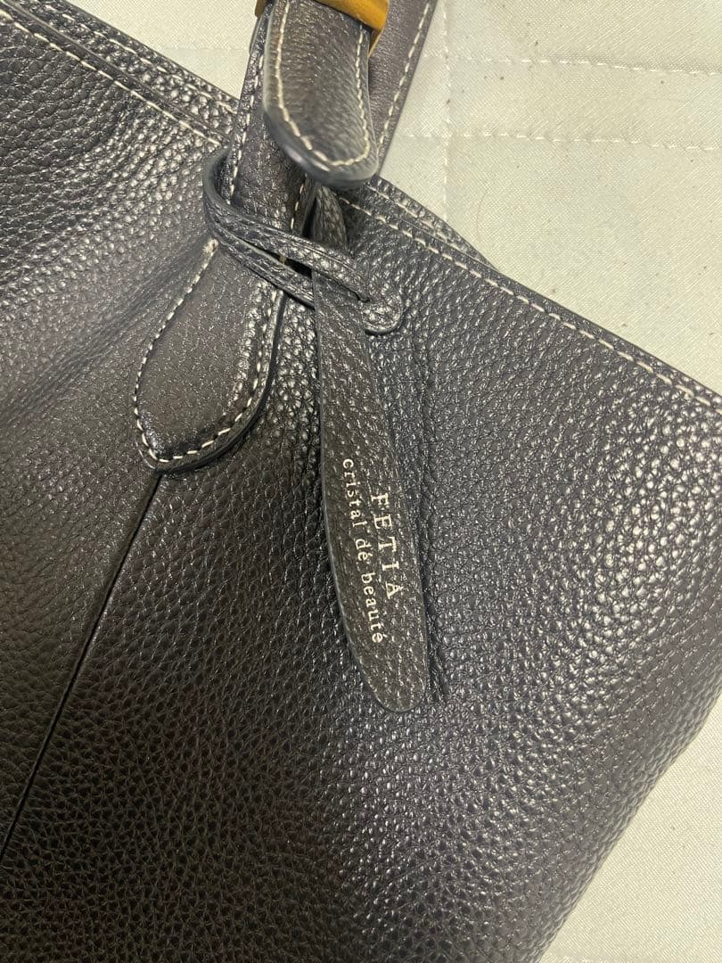 Fetia（フェティア）シュリンクレザー トートバッグ