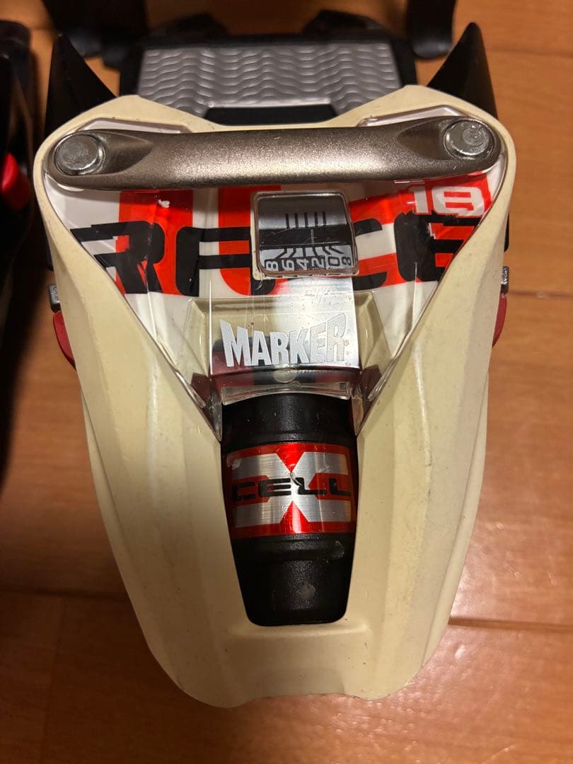 Marker Race 18 ビンディング ホワイト/レッド