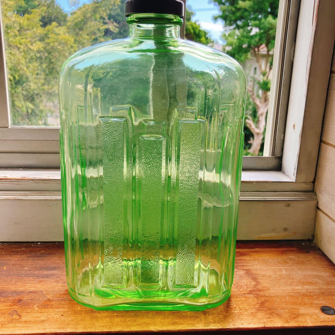 ウランガラス　2L ウォーターボトル　ディプレッショングラス　大正浪漫　アメリカ