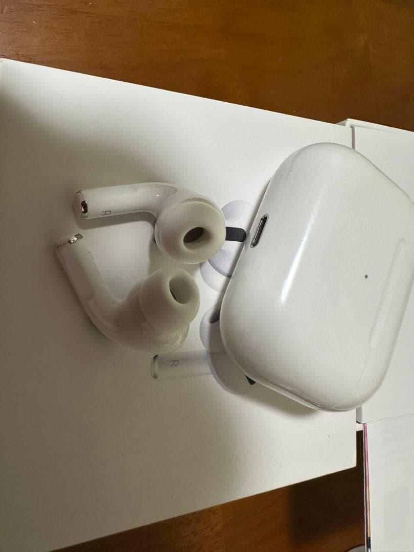 【使ってくださる方】AirPods Pro 本体 充電ケース付き