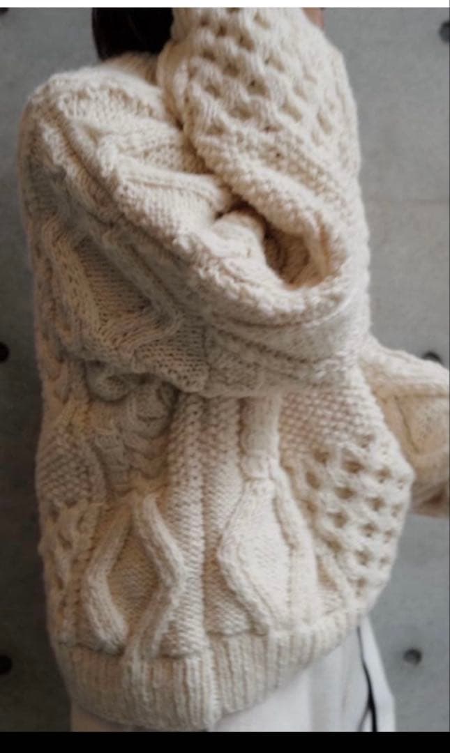 マチャト　ケーブルハンドニット　完売