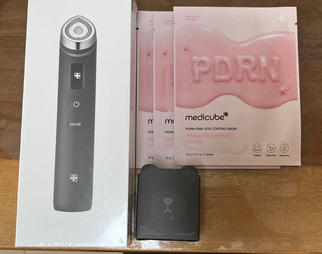 【新品未開封/クマカバー&おまけ付き 】MEDICUBE 美顔器