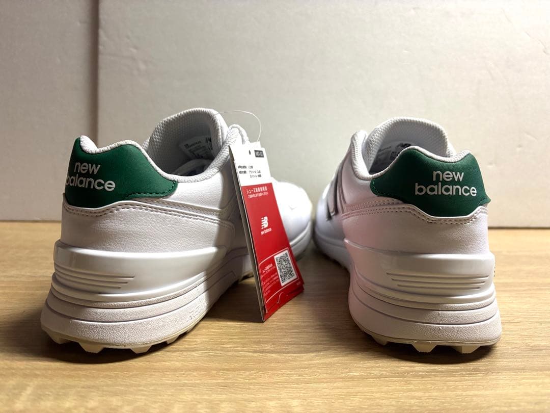 未使用 24cm 2Eニューバランスゴルフシューズ UGS574J3ホワイト