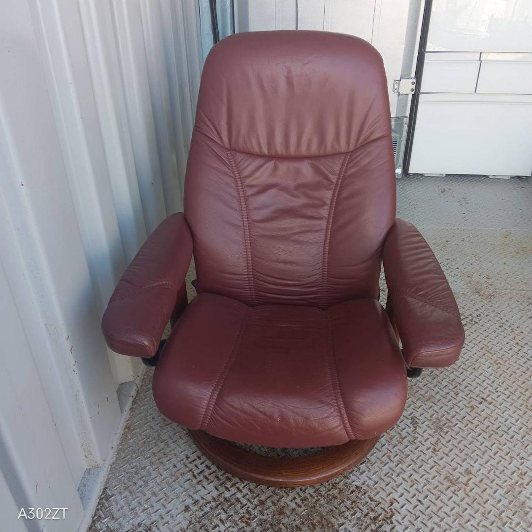 送料設置無料　別荘保管品　エコーネス　ストレスレスチェア