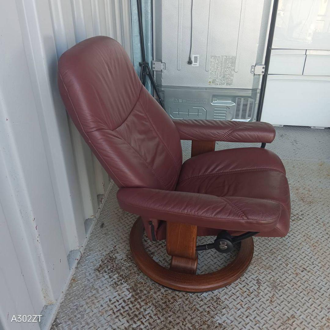 送料設置無料　別荘保管品　エコーネス　ストレスレスチェア