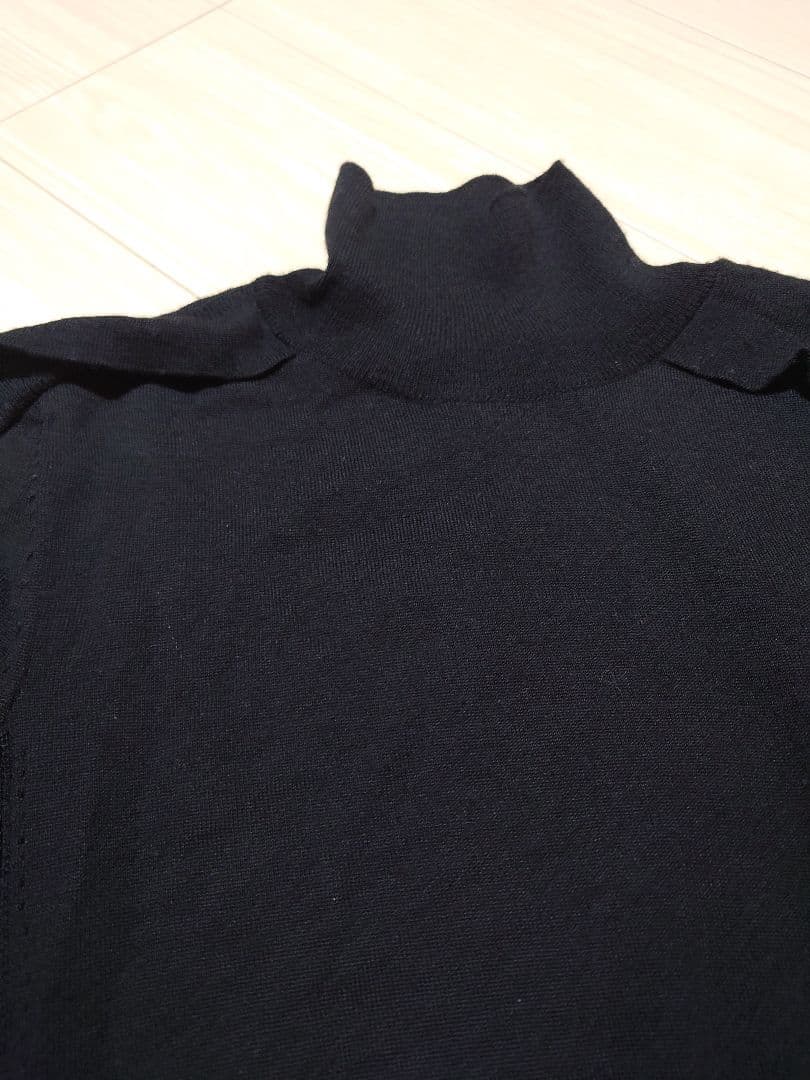 YONFAフラッシータートルニット　ブラック