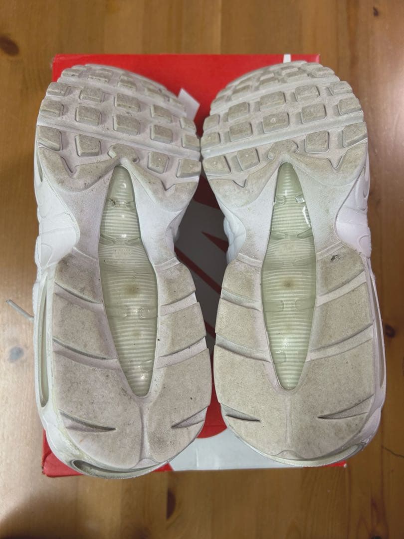 ナイキ　エアマックス95 エッセンシャル　27センチ　ホワイト　グレー