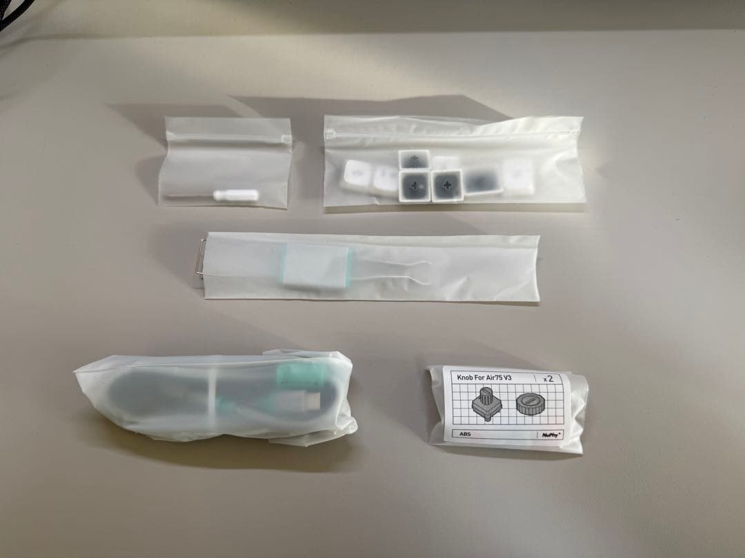 【専用出品】Nuphy Air75 V3 （ホワイト・茶軸・US配列）