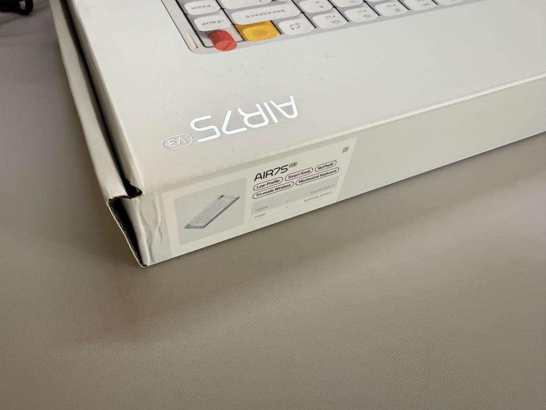 【専用出品】Nuphy Air75 V3 （ホワイト・茶軸・US配列）