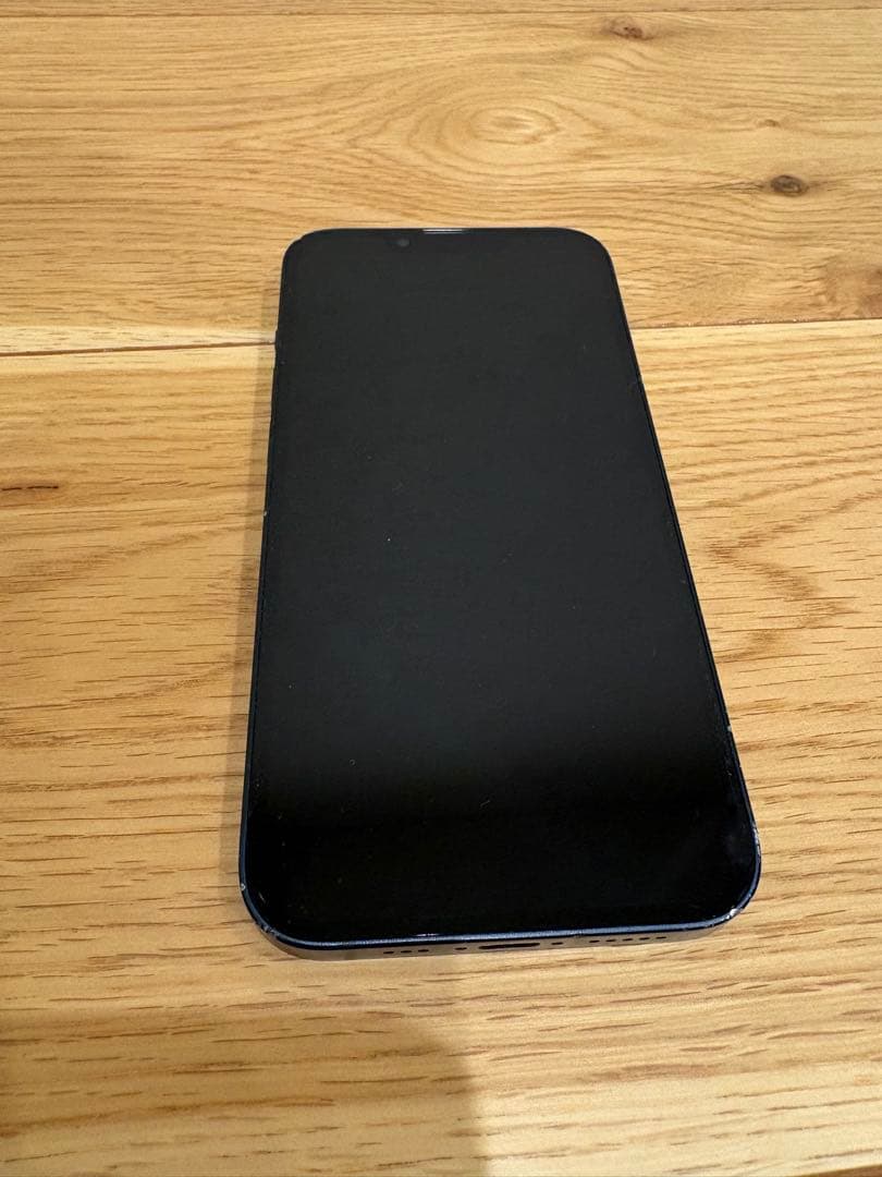 Apple iPhone 13 ブラック 本体