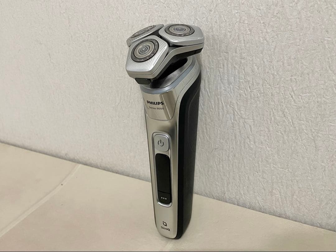 【フィリップス】9000Series ウェット&ドライ電動シェーバー S9985