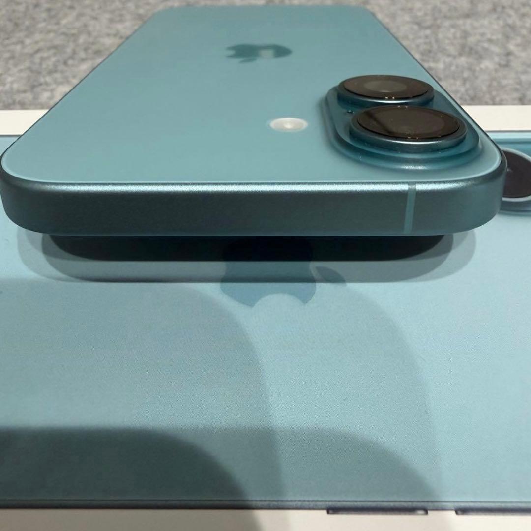 iPhone16 ティール本体 128G ( 美品 )