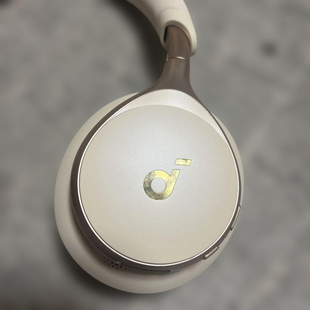 ホワイト ワイヤレスヘッドフォン