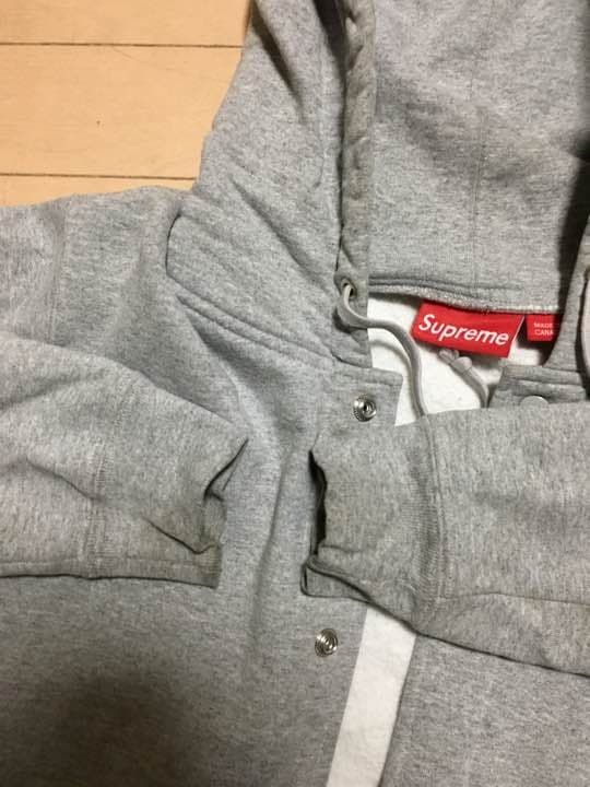 supreme small boxスナップボタン パーカー
