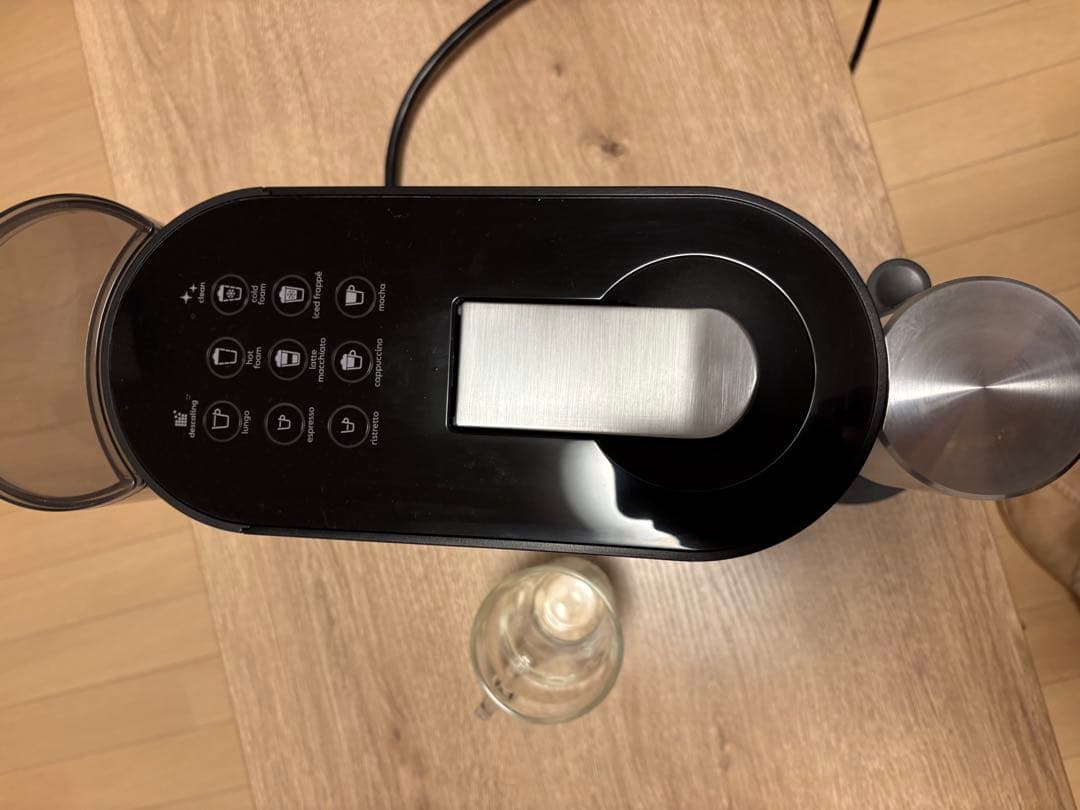 Nespresso ネスプレッソ　アトリエ　ミルクフォーマー有ヴューマグカップ有