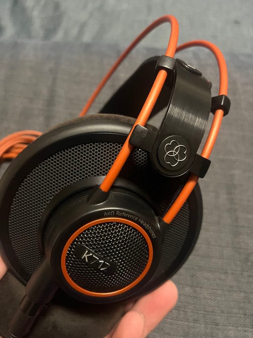 AKG k712 有線ヘッドホン　アーカーゲー