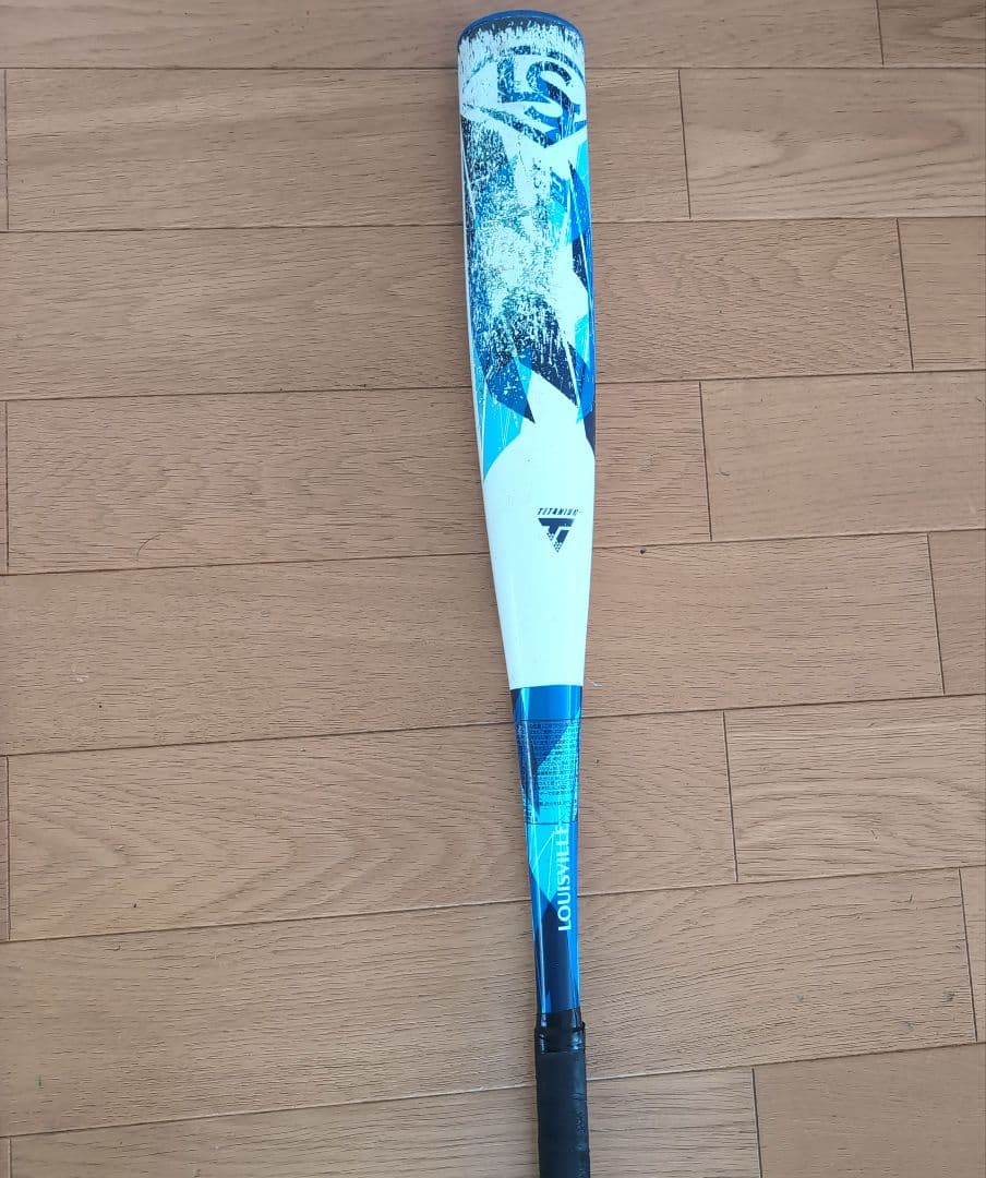 LOUISVILLE 軟式少年用バット とバットケース