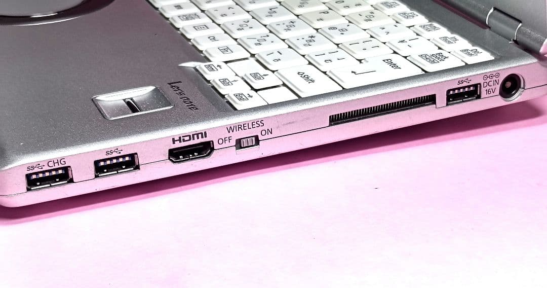 小型軽量✨SSD256✨8GB✨i5✨オフィス✨カメラ付きレッツノートパソコン